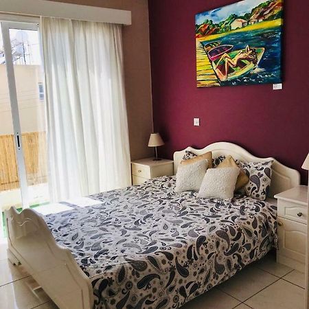 Beautiful Apartment Near The Sea Paphos Exterior foto